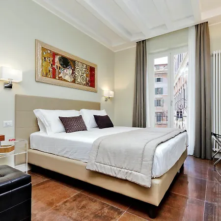 Piazza Venezia Grand Couette-café 4*