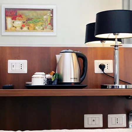 Piazza Venezia Grand 4*