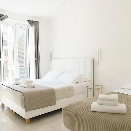 Piazza Venezia Grand Bed & Breakfast Rome