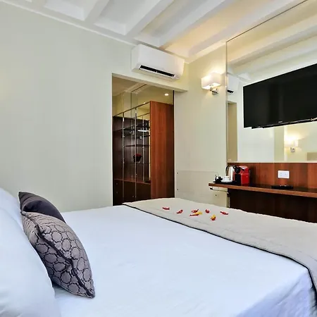 Piazza Venezia Grand Bed & Breakfast