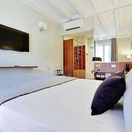 Piazza Venezia Grand Bed & Breakfast Rome