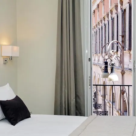 Piazza Venezia Grand Bed & Breakfast