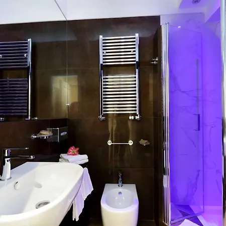 Piazza Venezia Grand Bed & Breakfast 2*