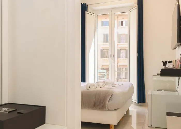 Piazza Venezia Grand 4*