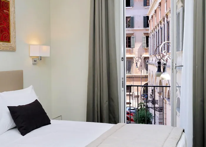 Piazza Venezia Grand 4*