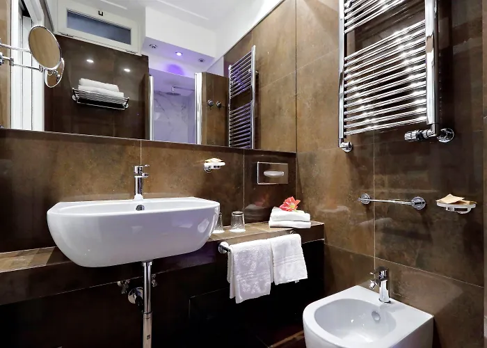 Piazza Venezia Grand Nocleg ze śniadaniem 4*