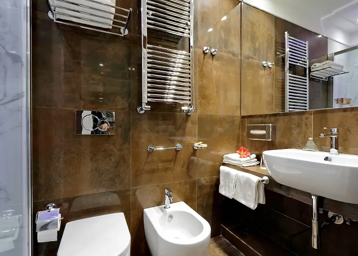 Piazza Venezia Grand Nocleg ze śniadaniem 4*