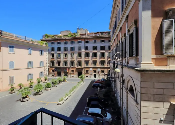 Piazza Venezia Grand Nocleg ze śniadaniem 4*