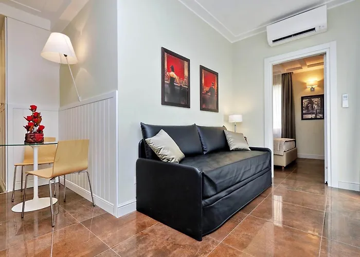 Piazza Venezia Grand 4*