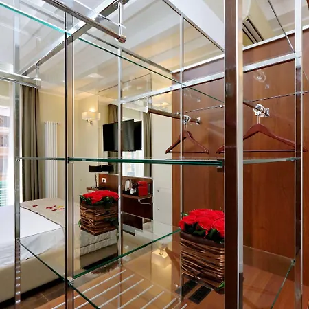Oda ve Kahvaltı Piazza Venezia Grand 4*