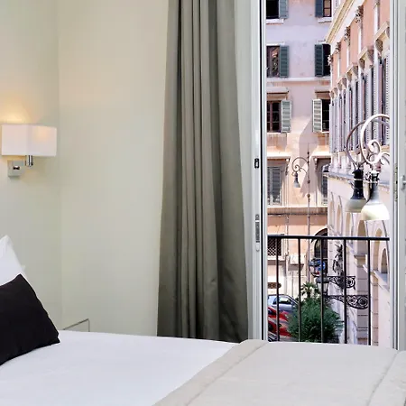 Piazza Venezia Grand 4*